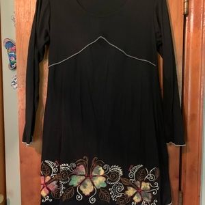 Embroidered tunic top